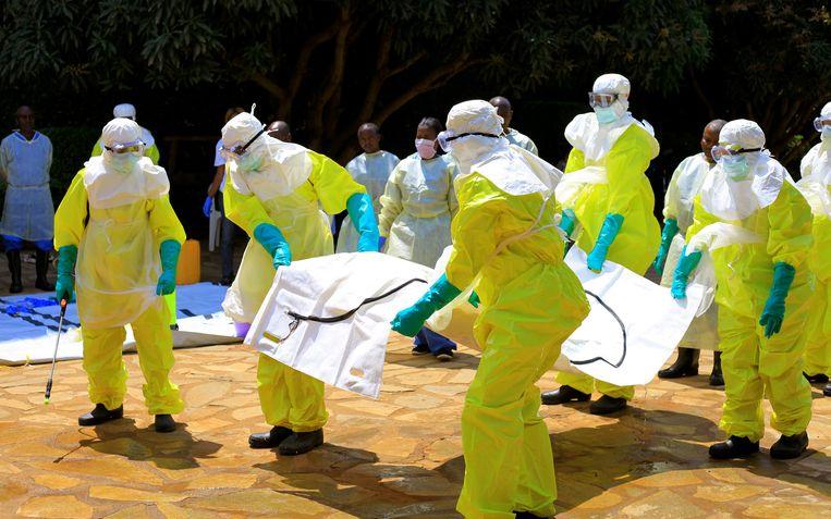 Another Ebola center in the Congo burned down, furious villagers also set fire to emergency personnel cars