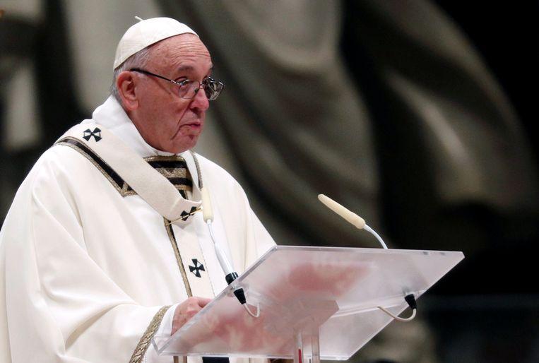 Pope condemns "excessive consumption drive" during Christmas 3 Pope condemns "excessive consumption drive" during Christmas 3