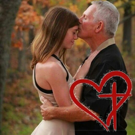Samantha (19) married to Jr (62): "They call him a pedophile, that must stop" 2 Samantha (19) married to Jr (62): "They call him a pedophile, that must stop"