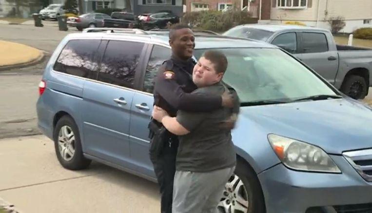 Agent rescues missing teddy bear after autistic boy calls 911