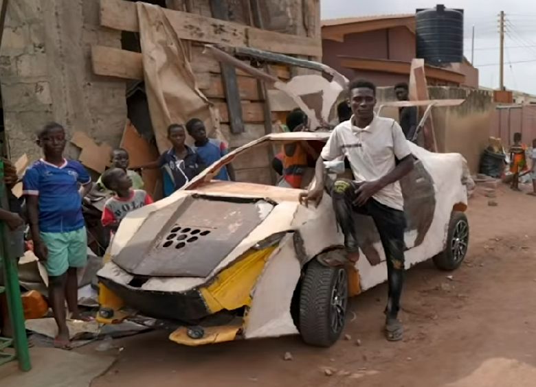 This car is constructed in Ghana with scraps: a car like no other